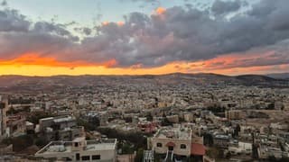 Ondergaande zon in Amman