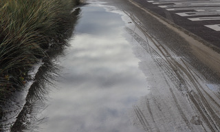 Reflectie van wolken 