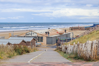 Strandpaviljoen afbreken 