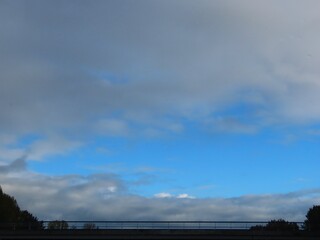 Zo hier en daar toch wat blauwe lucht