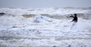 Zandvoort Storm Stuifzand en Regen aan de kust