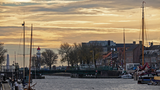 Prachtige lucht boven de haven
