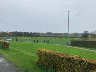 Lekker voetbal weertje met regen vanuit Bocholtz met het g-voetbal sportclub 25 tegen sv.Brunssum
