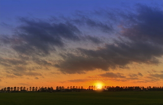 Als een vuurbal die ondergaat, Mijdrecht om 17:10