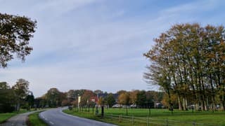 Sluierwolken en zon boven Wapse 