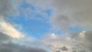 Opening in het wolkendek 