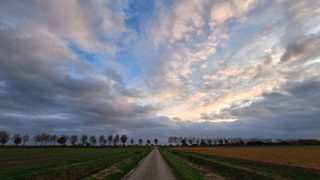 De avond valt....in de polder