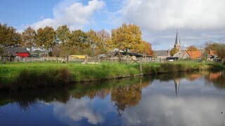 Zon, wolken en een prachtig dorpsgezicht met amper wind