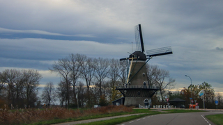Streepje bewolking, streepje zon, beetje regen