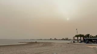 Zon geblokkeerd door Saharazand