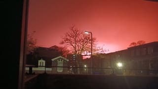 Rode lucht rond 00.00 uur.