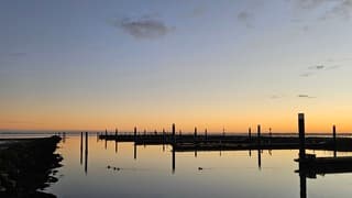 Rustige en kalme zonsondergang 