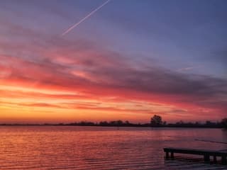 Kleuring van de lucht net voor zonsopkomst in Reeuwijk