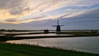 Wolkenluchten boven Texel eind van de middag 