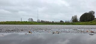 Dichte bewolking boven de provincie Friesland vanmiddag 