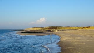 Zon, blauwe lucht, rustig weer