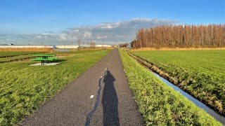 Binnenschuivende bewolking lange schaduw