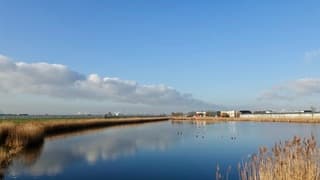 Blauw binnenschuivende bewolking