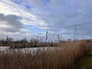 Wolken en blauwe lucht 