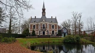 Grijze lucht (boven kasteel) in Ederveen
