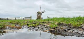 Bewolking boven de provincie Groningen vanmiddag 