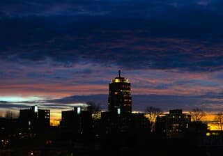 Avondlicht over Enschede