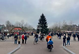 Een hele drukke boel in Amsterdam in kerstsfeer 