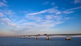 Zeelandbrug in het zonnetje