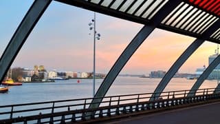 Vanaf Amsterdam CS eind van de middag