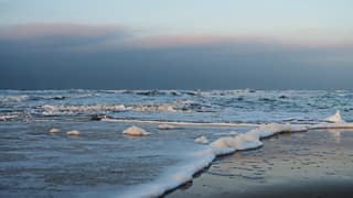 Boven zee nog bewolking