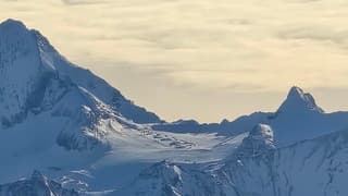 Vanuit saalbach uitzicht op de gletsjer van Kaprun