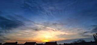 Zon gaat mooi onder op kortste dag