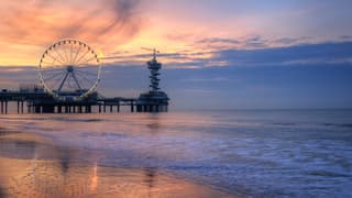 Prachtig avondrood bij de Pier van Scheveningen