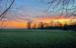 Prachtige kleuren ruim voor zonsopkomst 