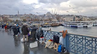 dikke wolken boven Istanbul