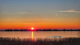 zonsondergang boven het IJsselmeer 