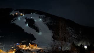 Ski piste in de avond 
