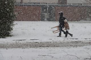 Onderweg voor de sneeuwpret.