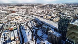 Utrecht vanuit de lucht met sneeuw en zon