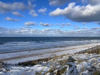 Sneeuw op het strand