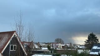 Wegtrekkende korrelhagel/sneeuwbui Stellendam