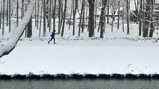 Langlaufen langs het kanaal
