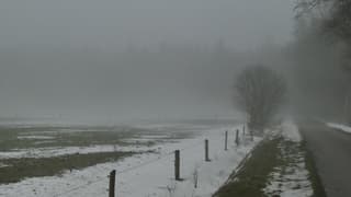 Mist boven de sneeuw