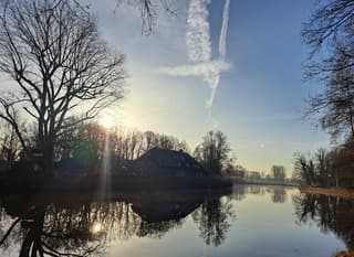 Reflectie van de Dommel