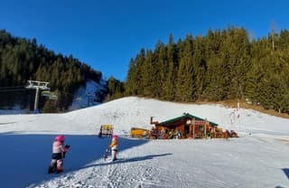 Skihut in de bergen