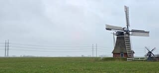 Bewolking boven de Groninger landerijen vanmiddag 