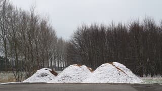 SNEEUW -(ligt zand onder )