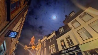 Wolken, droog en een mooie maan