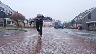 Van de nood een deugd maken