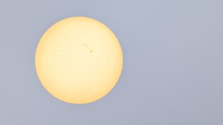 Zonnevlekken op een Waterig Actief Zonnetje